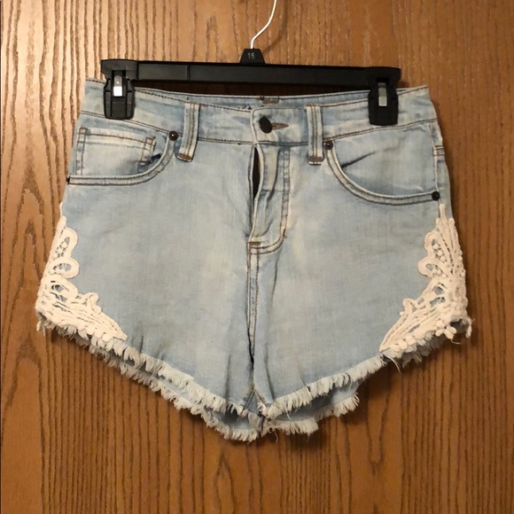 High waisted jean shorts - Picture 1 of 3